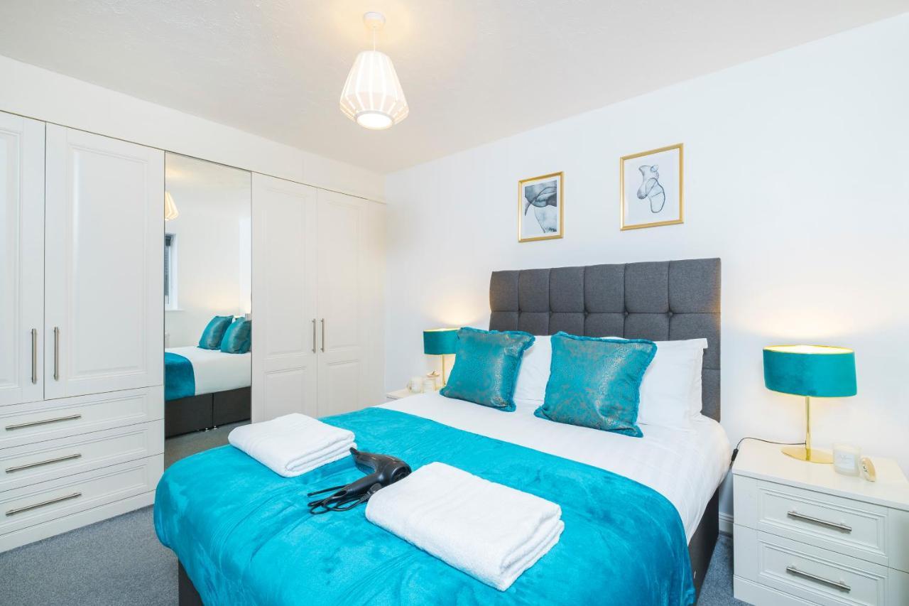 Appartamento Beautiful 3 Bed House With Amazing Views In Dartford, Kent Esterno foto