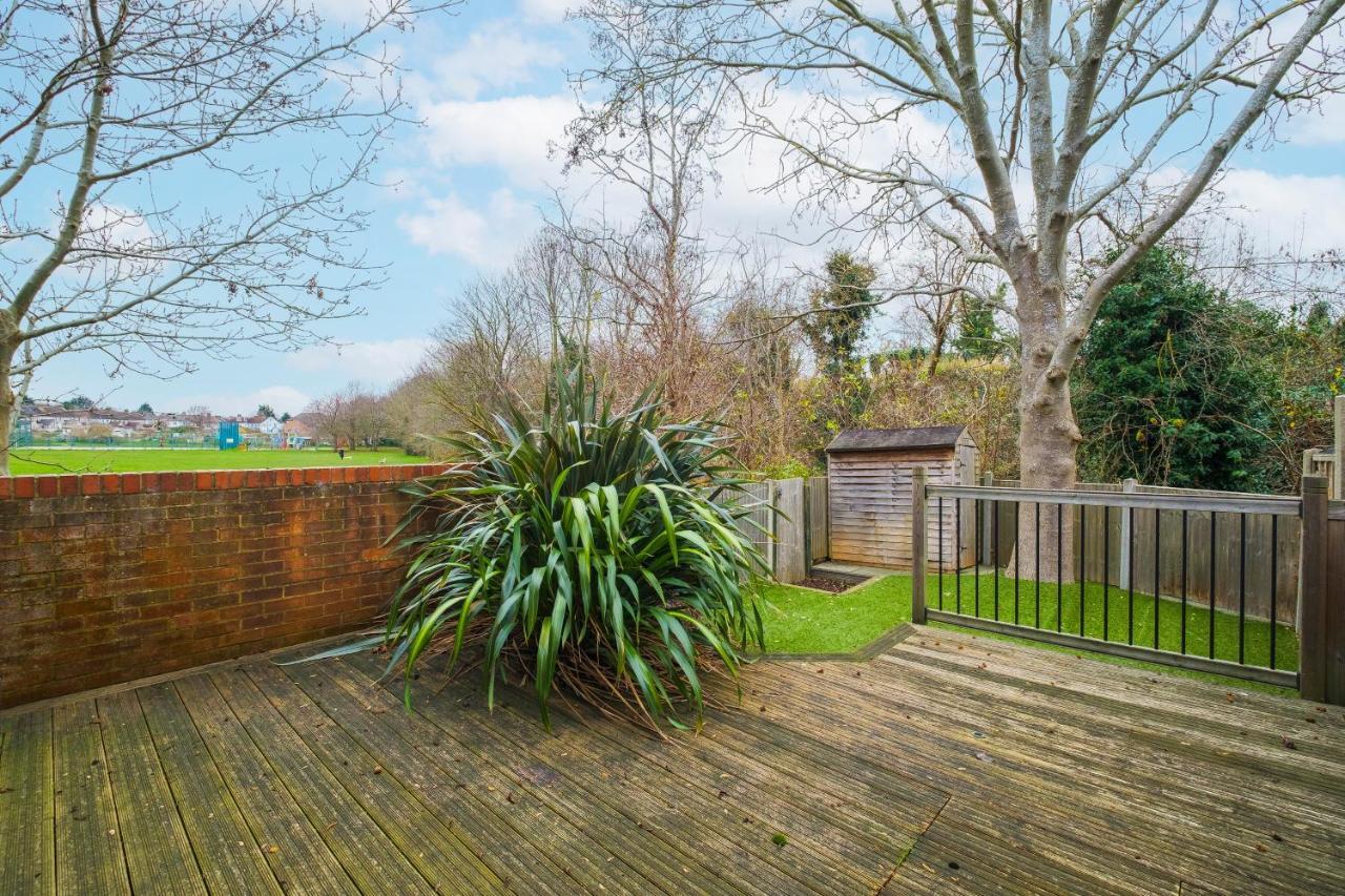 Appartamento Beautiful 3 Bed House With Amazing Views In Dartford, Kent Esterno foto