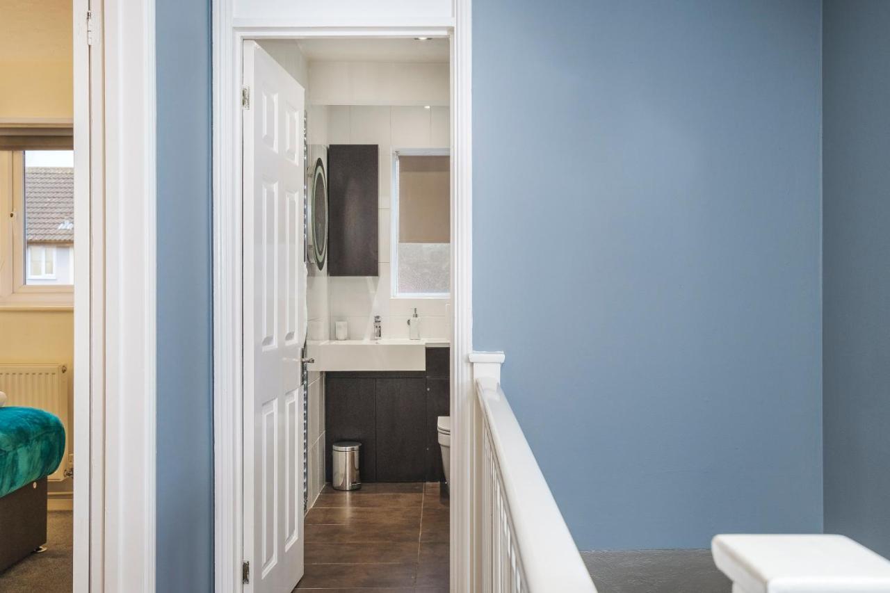 Appartamento Beautiful 3 Bed House With Amazing Views In Dartford, Kent Esterno foto