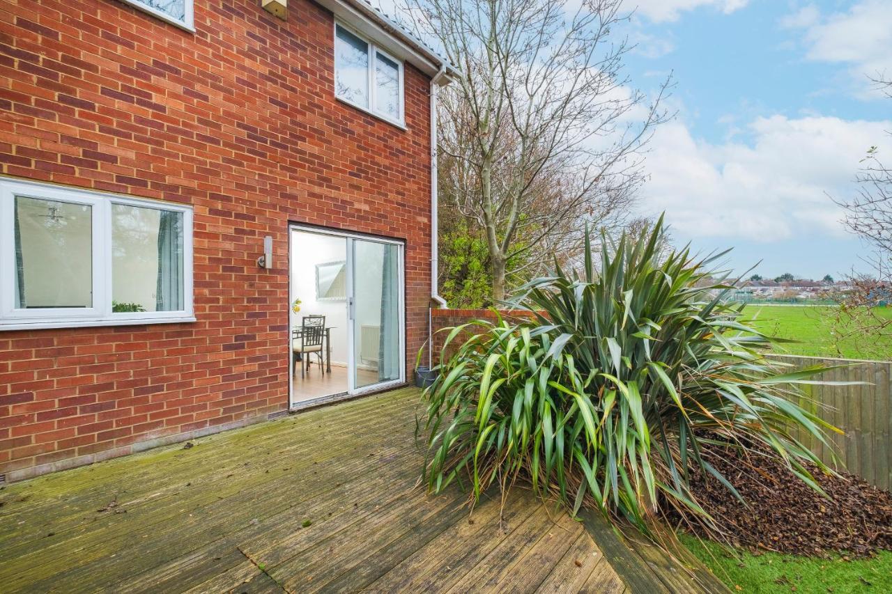 Appartamento Beautiful 3 Bed House With Amazing Views In Dartford, Kent Esterno foto